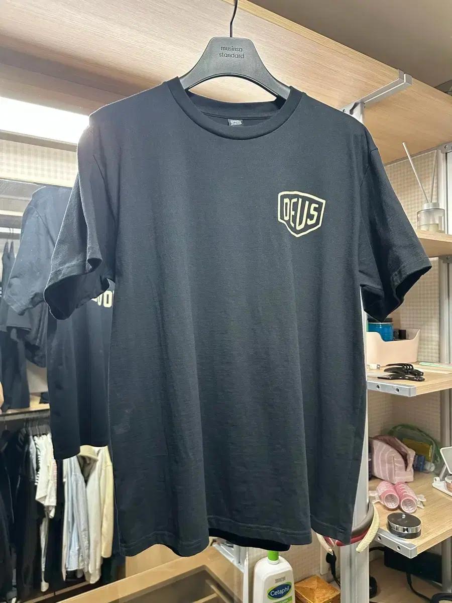 최종가격 XL 데우스 엑스마키나 서울컬리지 반팔티셔츠 블랙