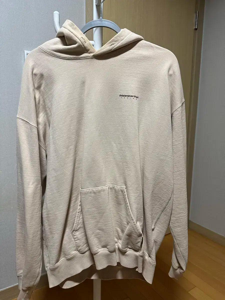 디스이즈네버댓 아이보리 후드티