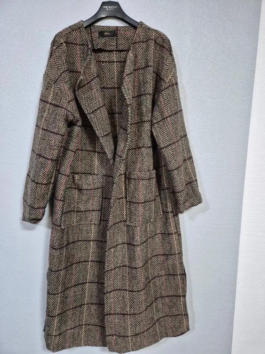 알토 헤링본 체크 모직코트 프리