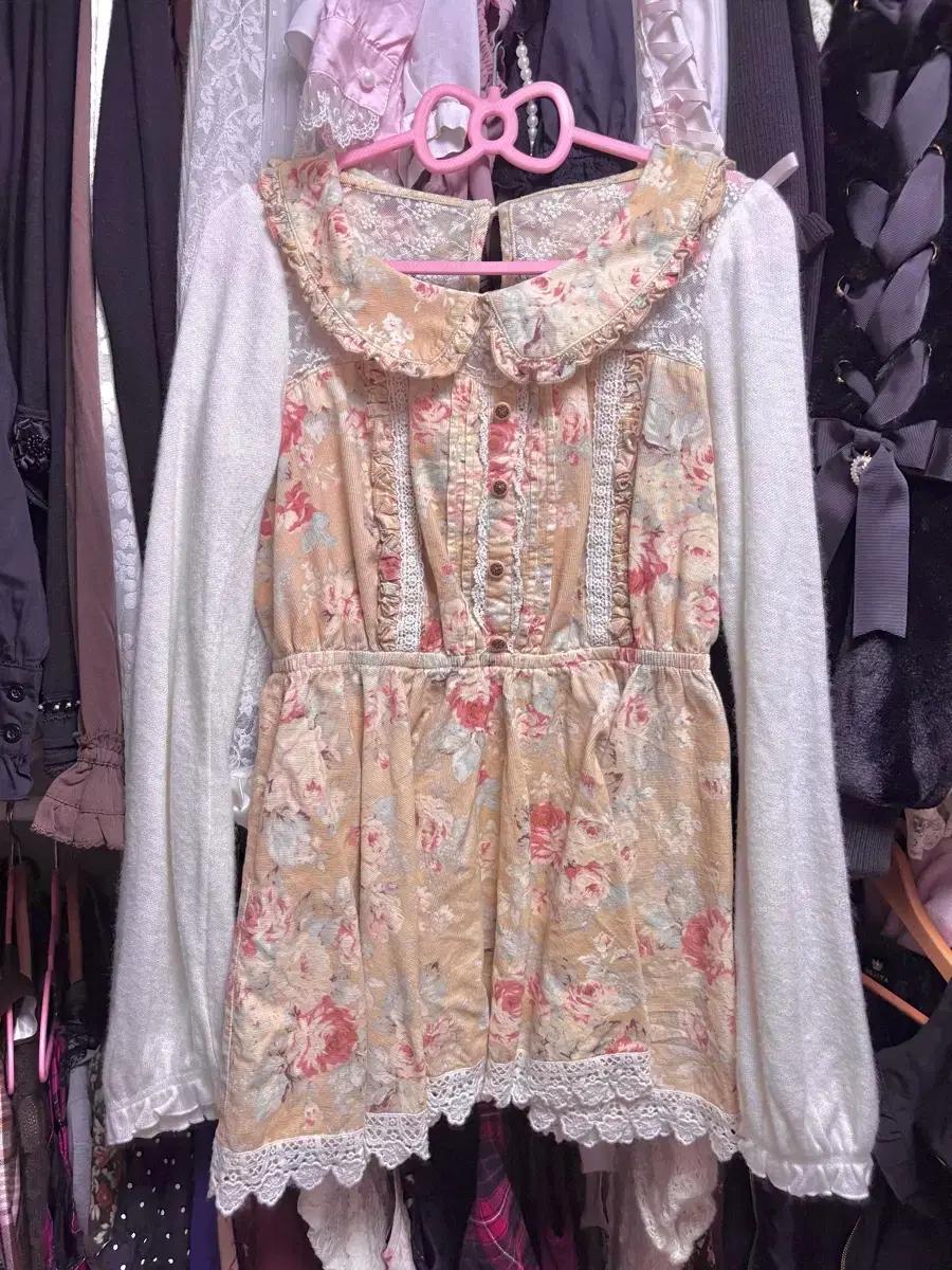 리즈리사꽃무늬원피스베이지빈티지히메라떼갸루로걀일브