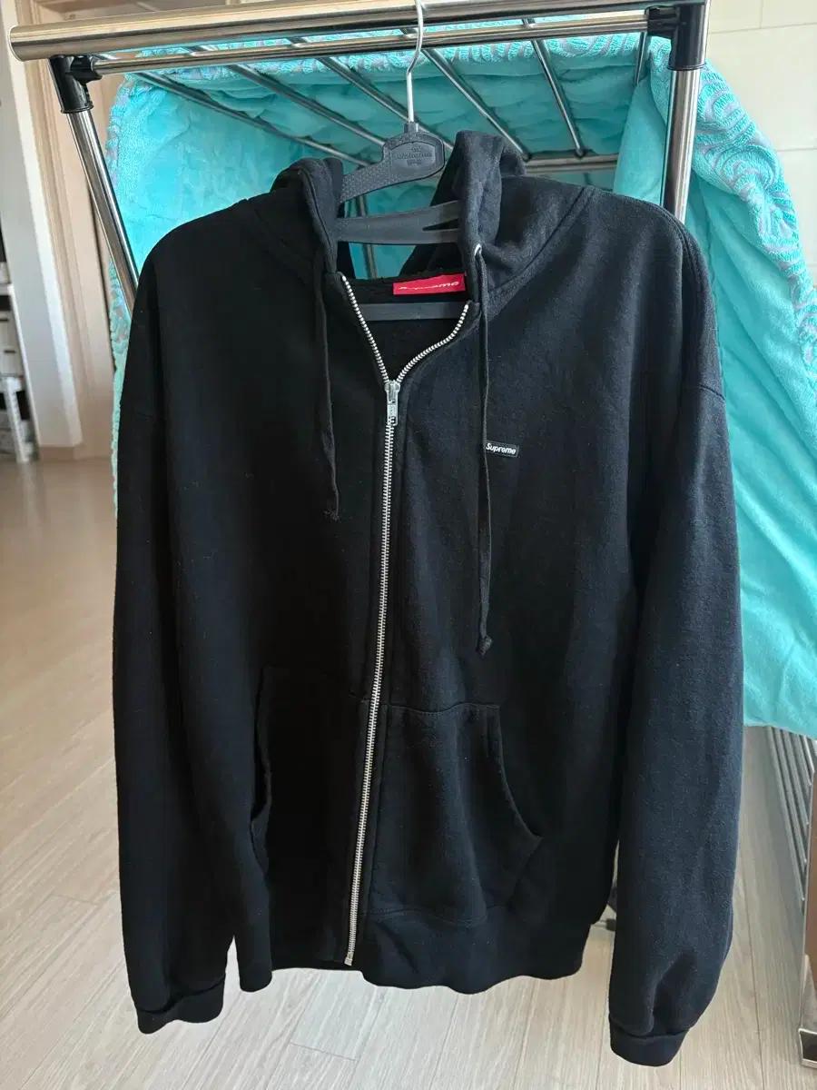 슈프림 블랙 후드집업 M