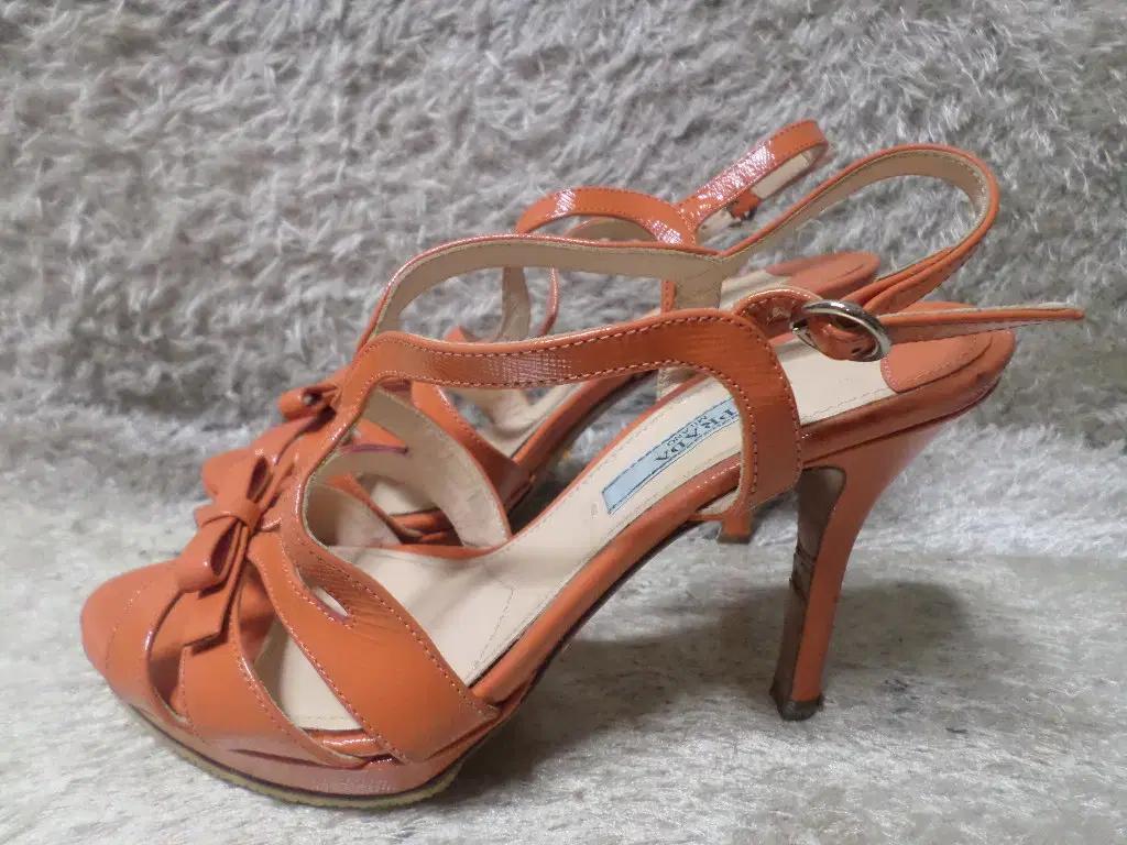 후루룩구제 230 프라다 샌들 오렌지 킬힐 굽10 중고 신발