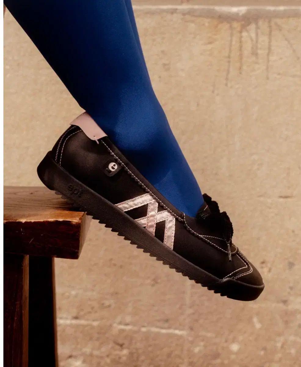 ept Bonita 블랙/핑크 스니커즈 (us 6.5)