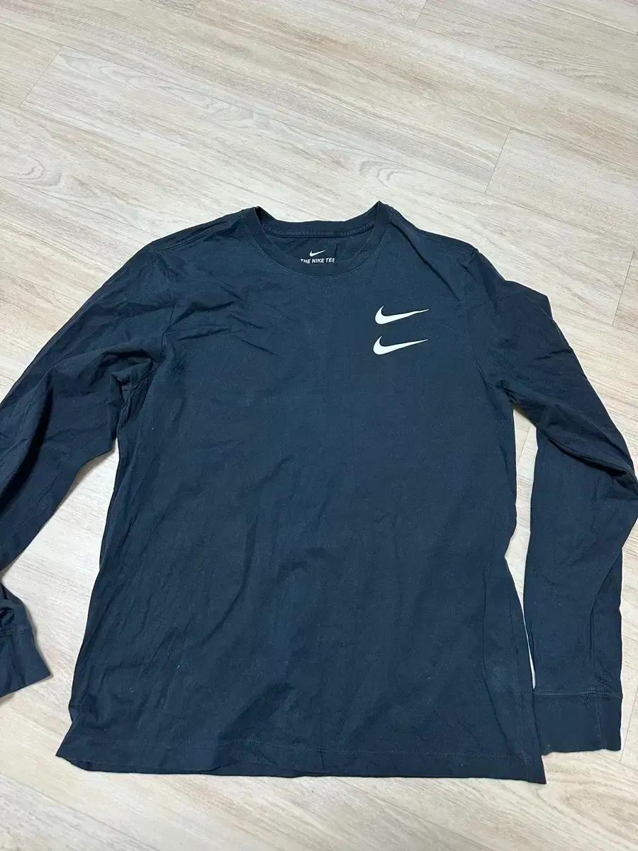 나이키 긴팔티 xl 스우시