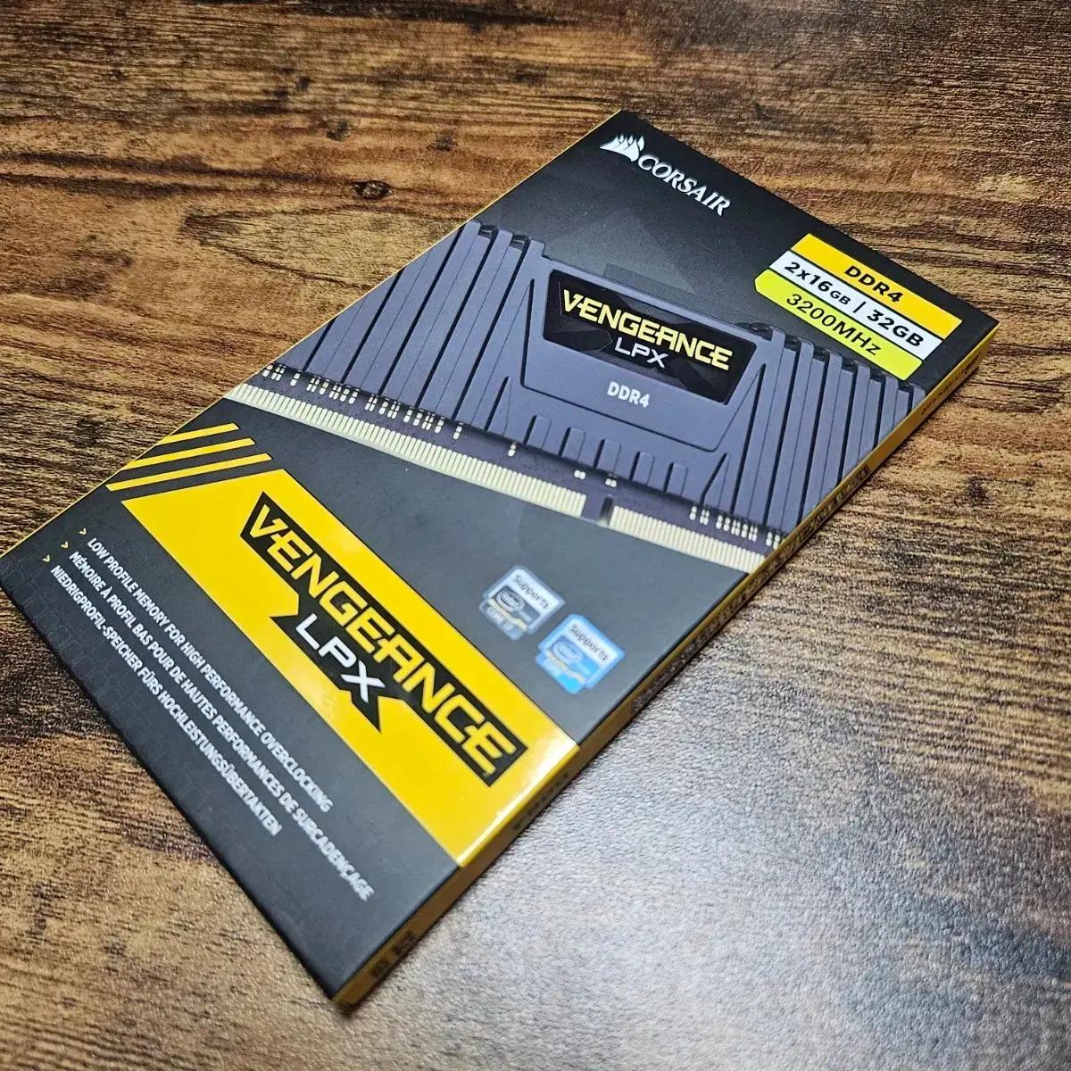 커세어 ddr4 3200 32GB램(16GB*2) CORSAIR 메모리