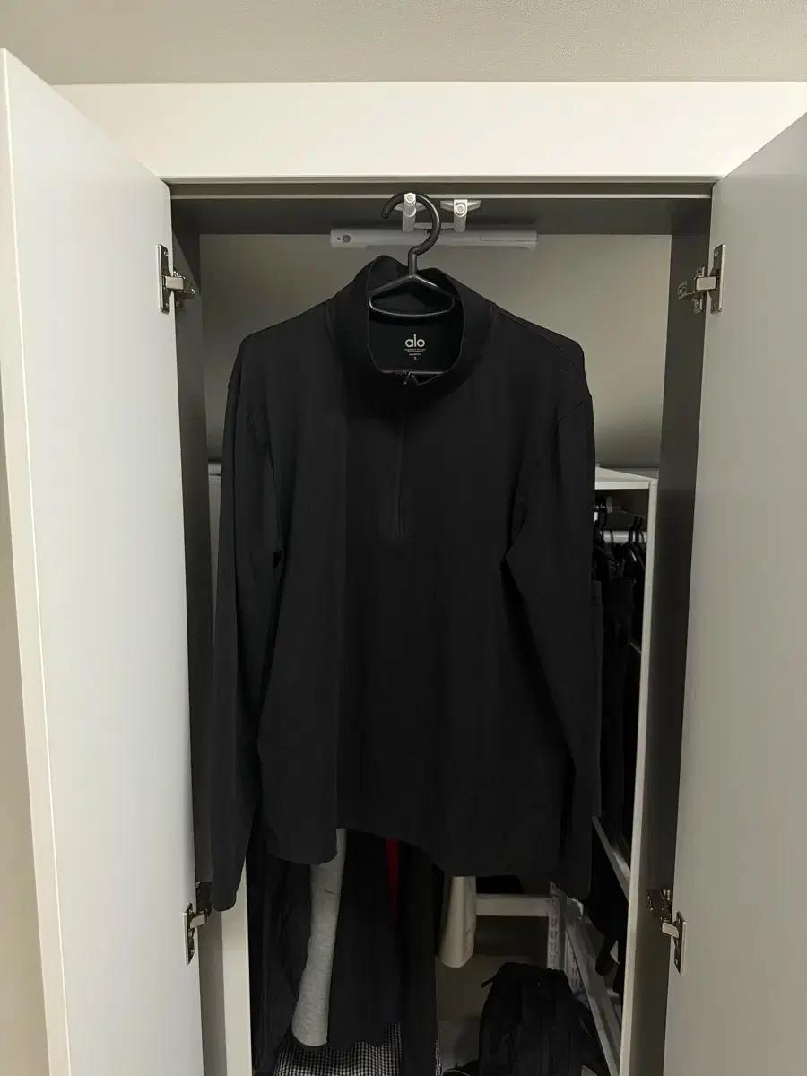 [S] alo yoga 알로요가 하프 집업 블랙