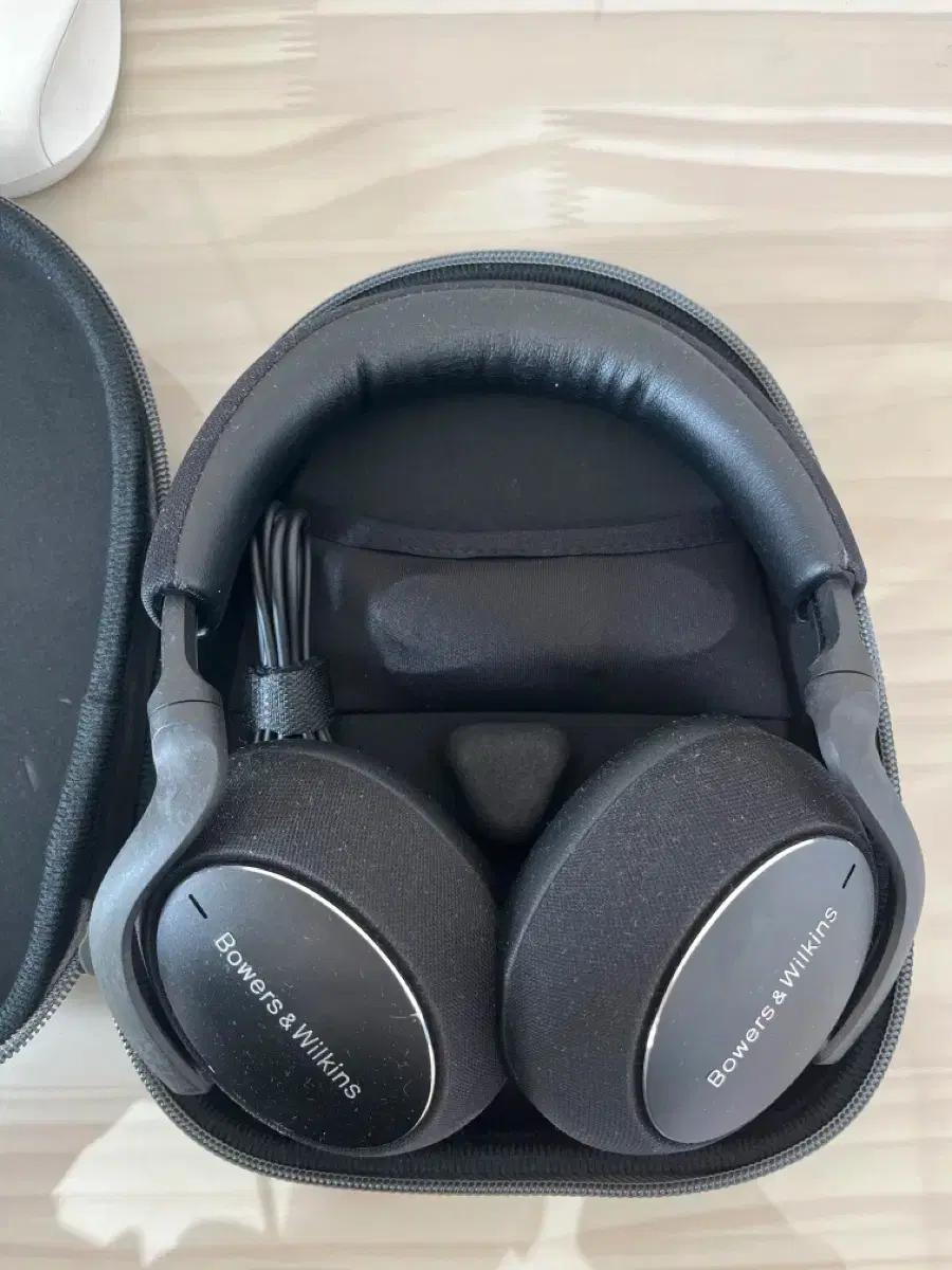 Bowers&Wilkins px7 헤드폰 블랙 (케이스 포함) 급처