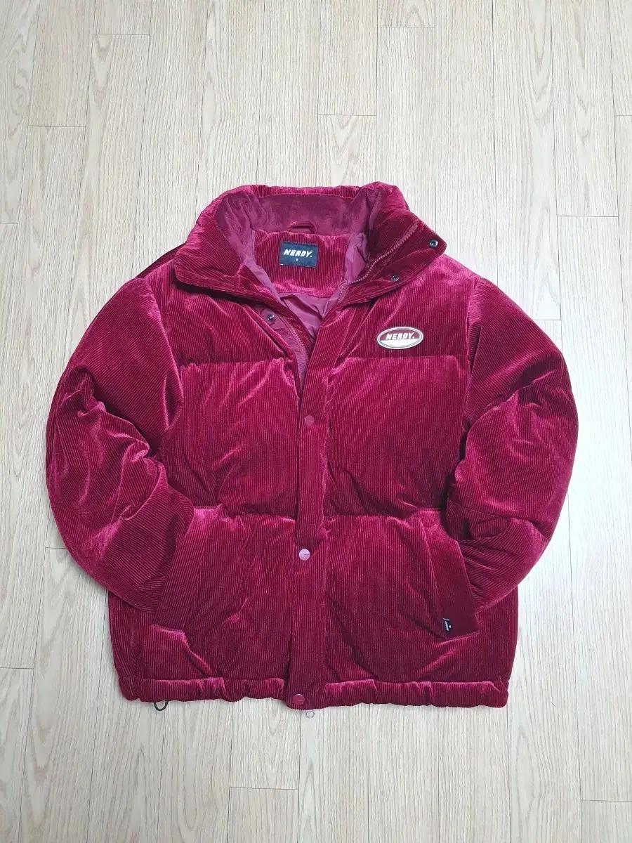 널디 버건디 패딩