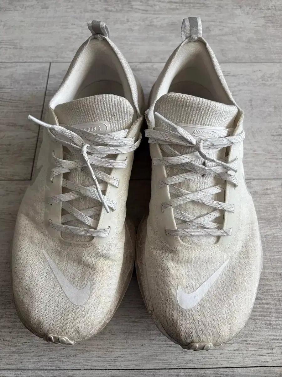 나이키 줌 플라이 3 화이트 운동화