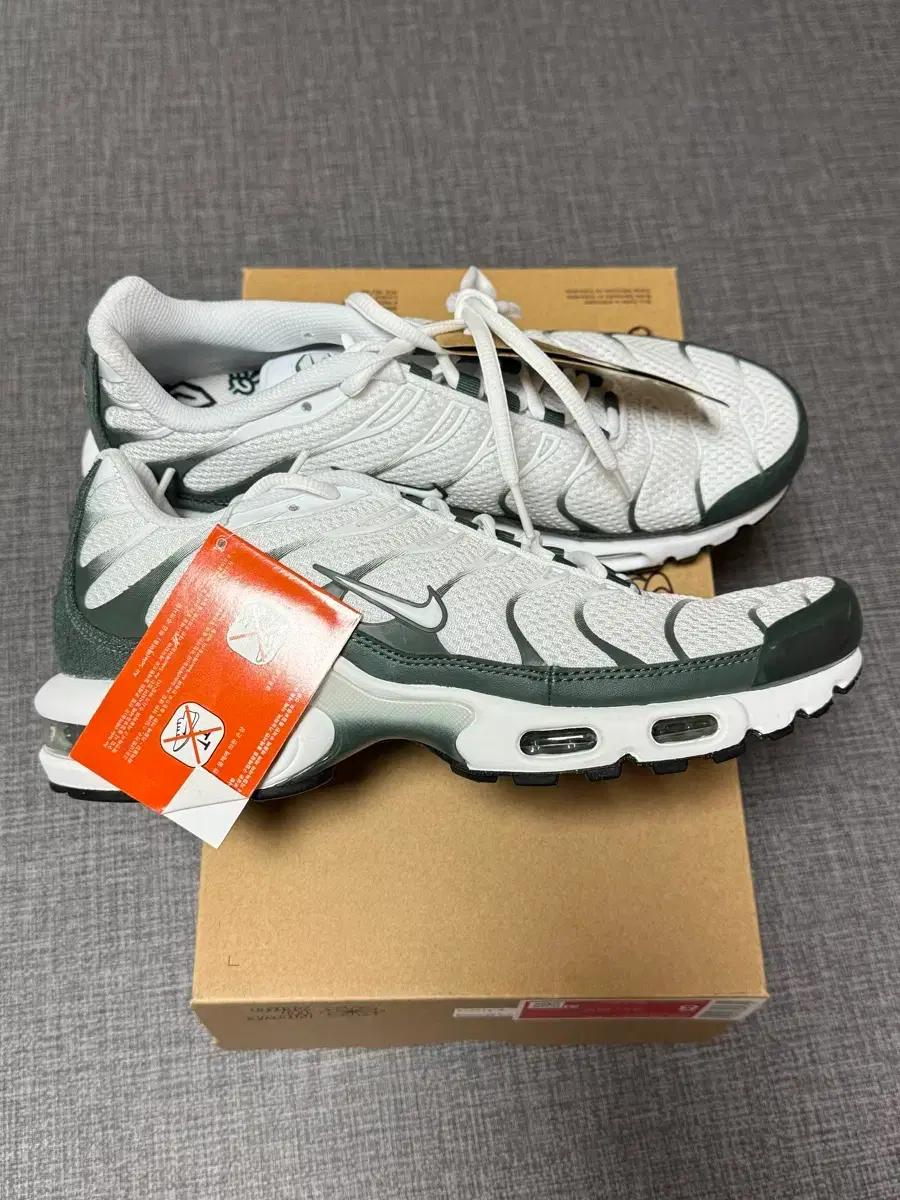 [260]나이키 에어맥스 플러스 프리미엄