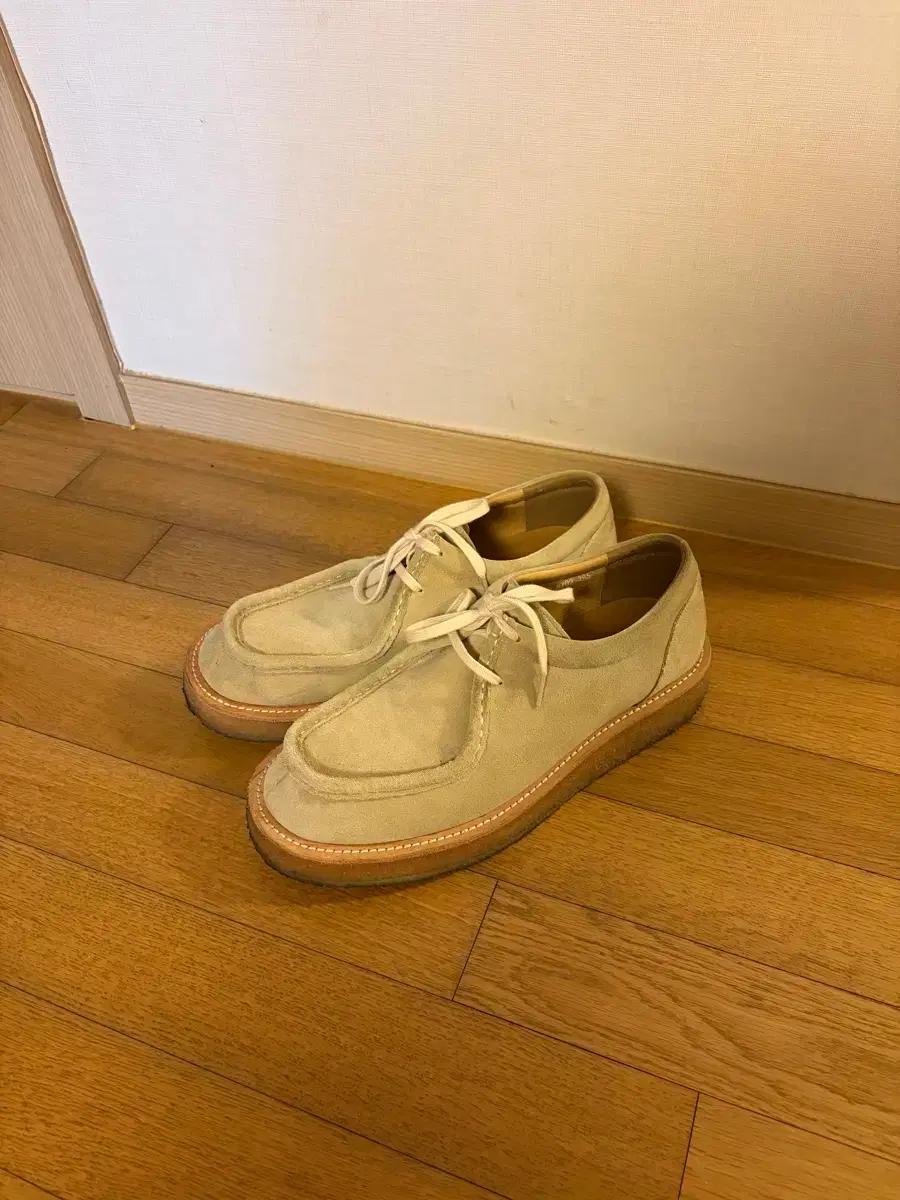 로맨틱무브 블랑 티롤리안 로우 (285 사이즈)