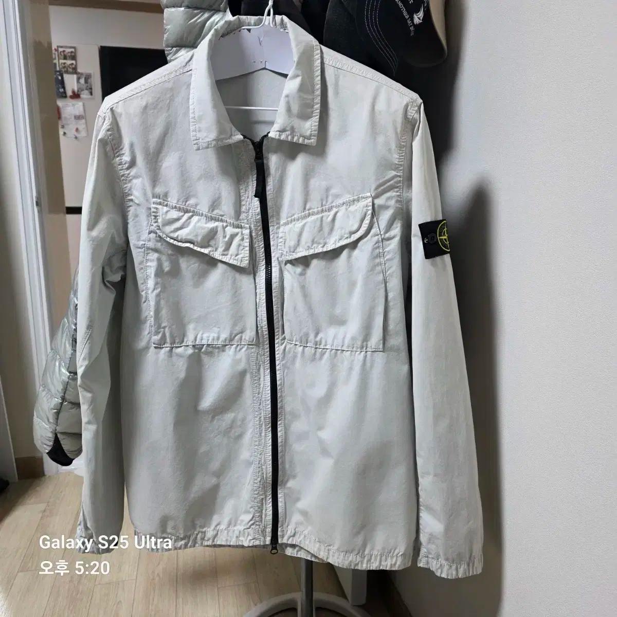 FW22[L] 스톤아일랜드 올드이펙트 라이트그레이