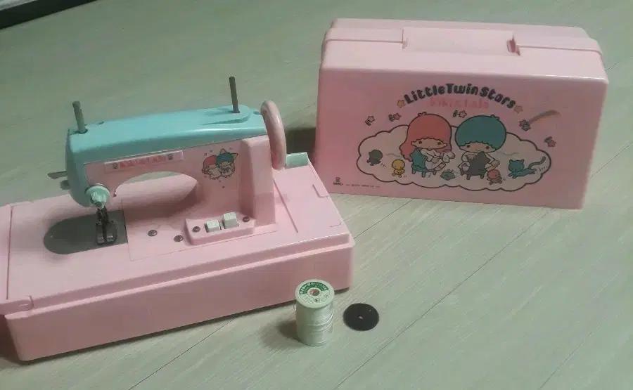 리틀트윈스타 키키라라 미니 재봉틀