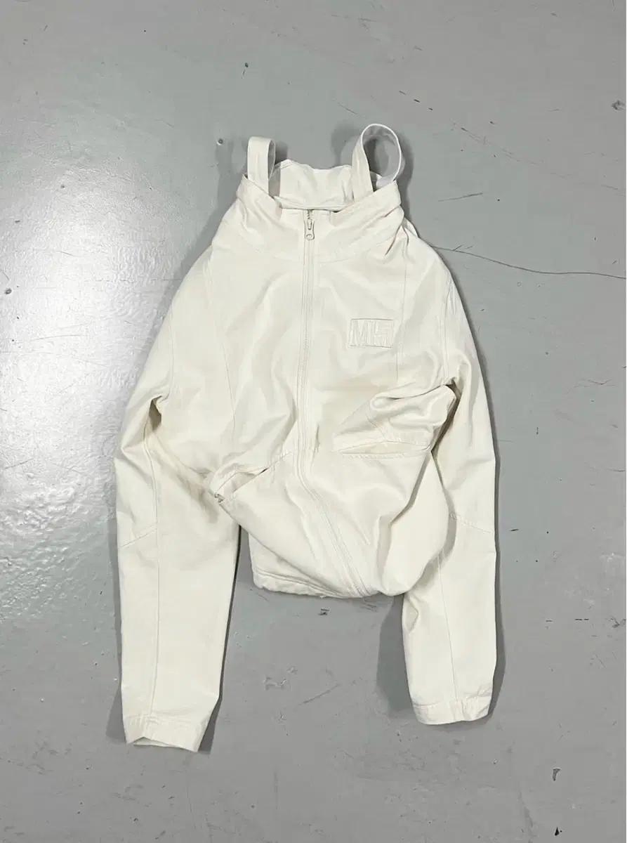 plastic product MPa 포터블 자켓 아이보리