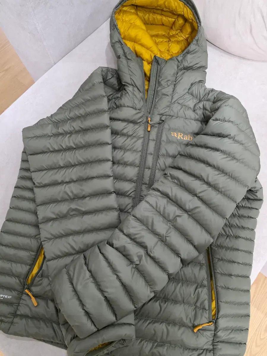 Rab 랩 마이크로라이트 패딩 자켓 카키 XL