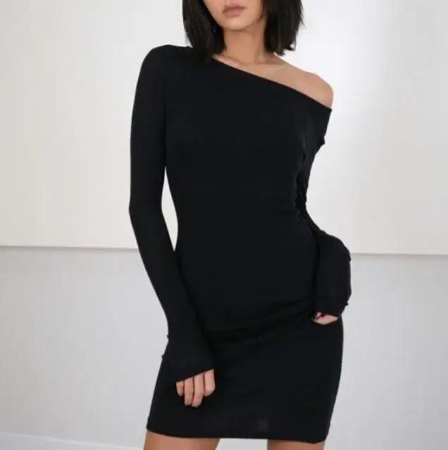 슬림핏 니트 원피스