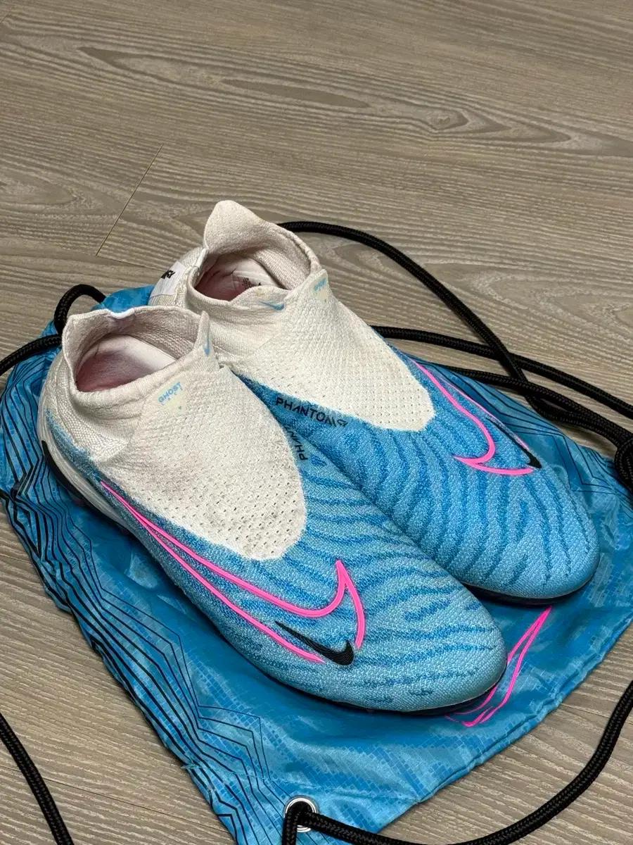 나이키 팬텀 GX Fg