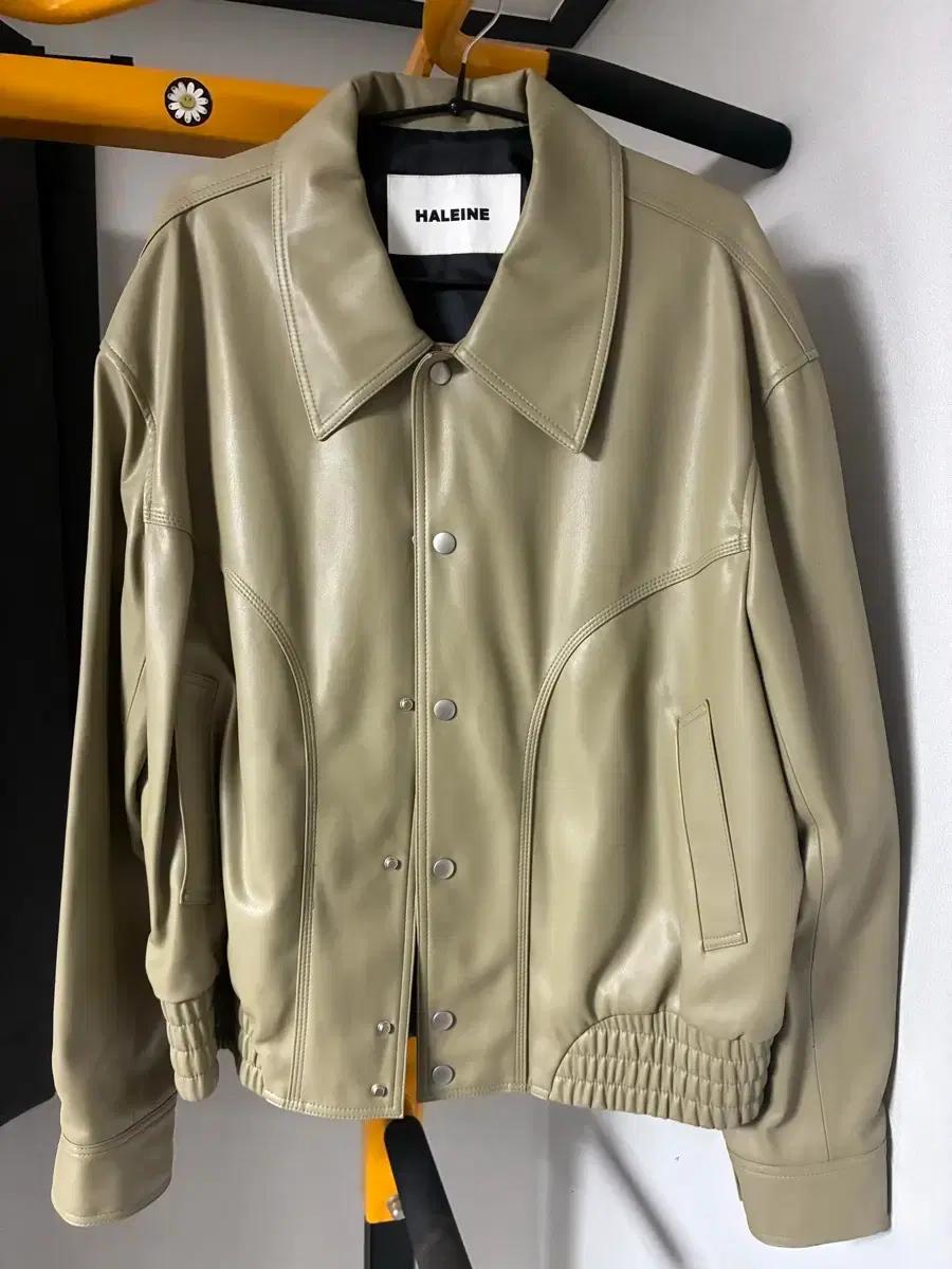 알렌느 레더 자켓 사이즈 2