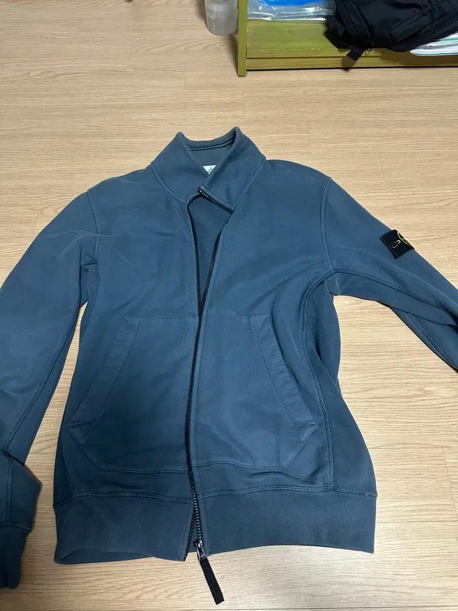 스톤아일랜드 카라집업 L