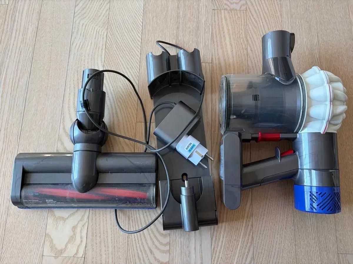 다이슨 V6 무선청소기