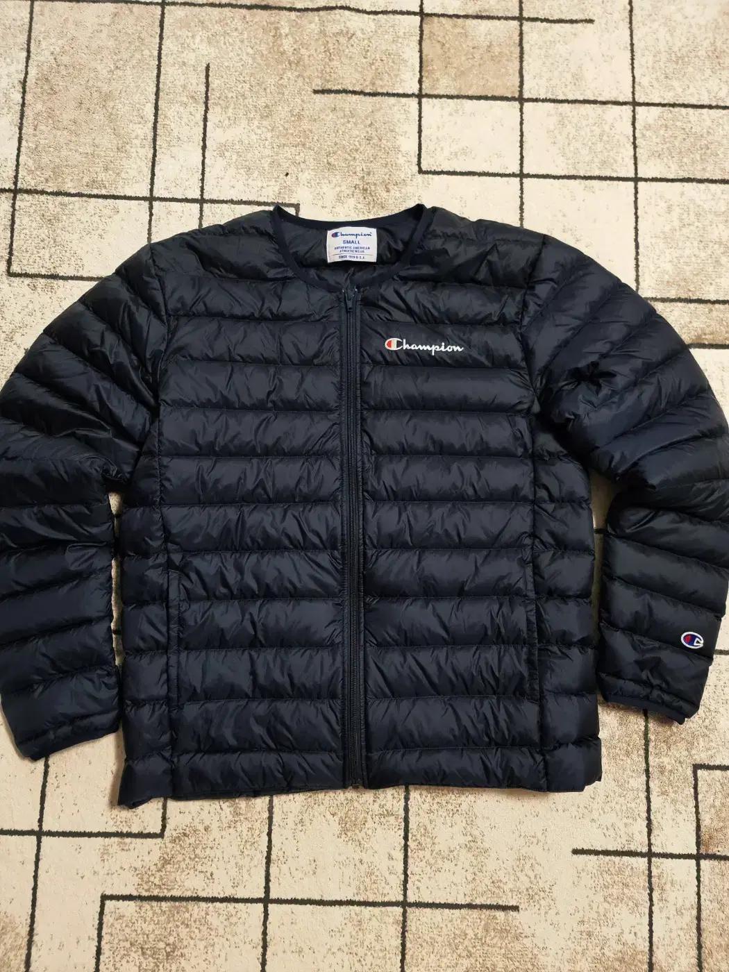 챔피온 네이비 다운 숏 경량 패딩 자켓