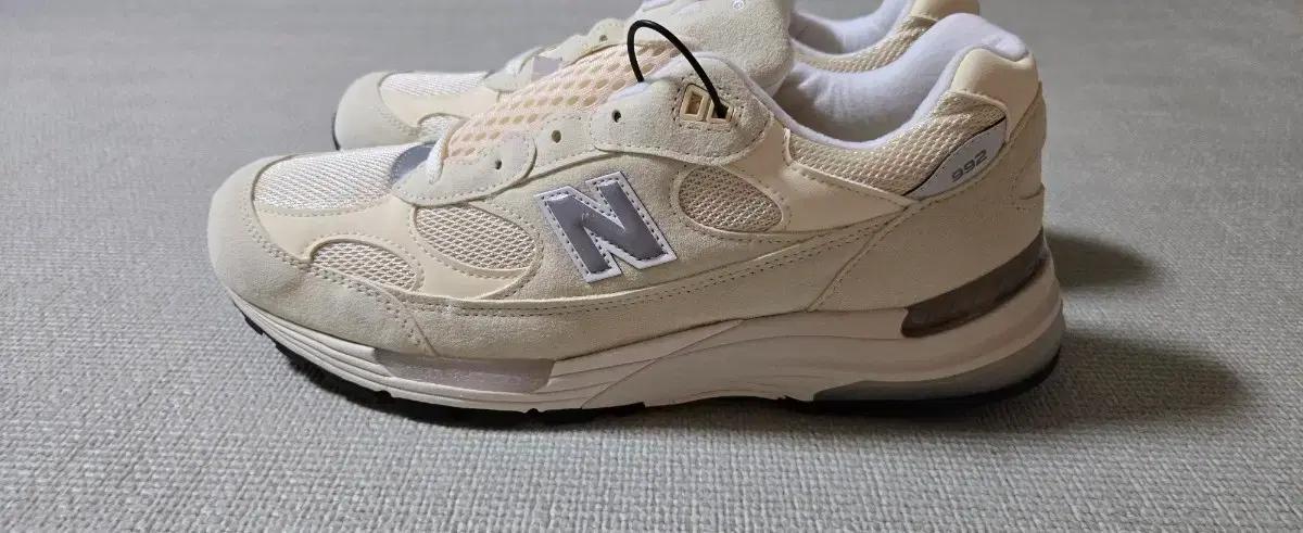 뉴발란스 U992MC 290사이즈