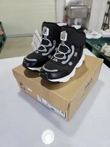 FILA필라 키츠 부츠 3XM02387F 001