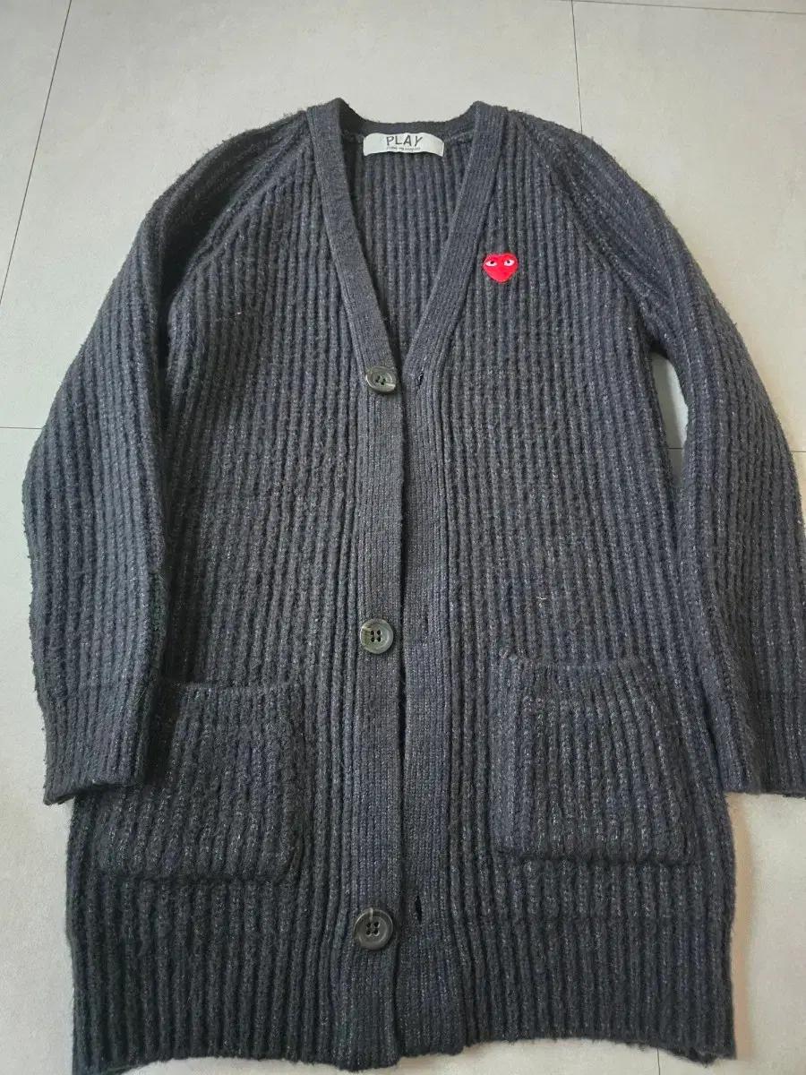 꼼데가르송 PLAY 챠콜 롱가디건 100