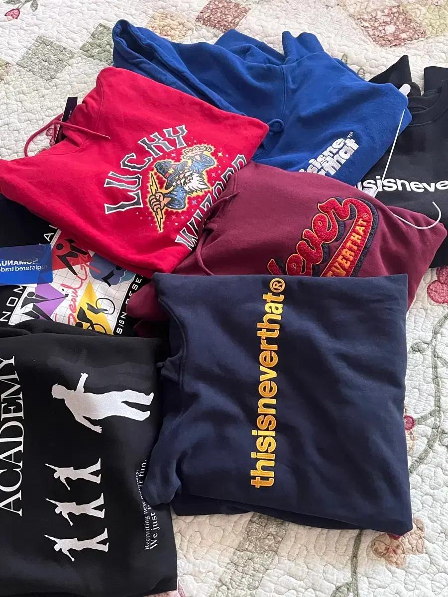 디스이즈네버댓 , 노메뉴얼, 더콜 후드