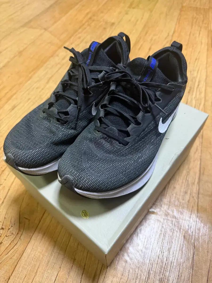 나이키 줌플라이4 러닝화 245-250