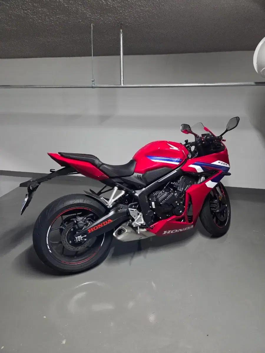 혼다 CBR650R E-Clutch 이클러치 2025년 4월구매