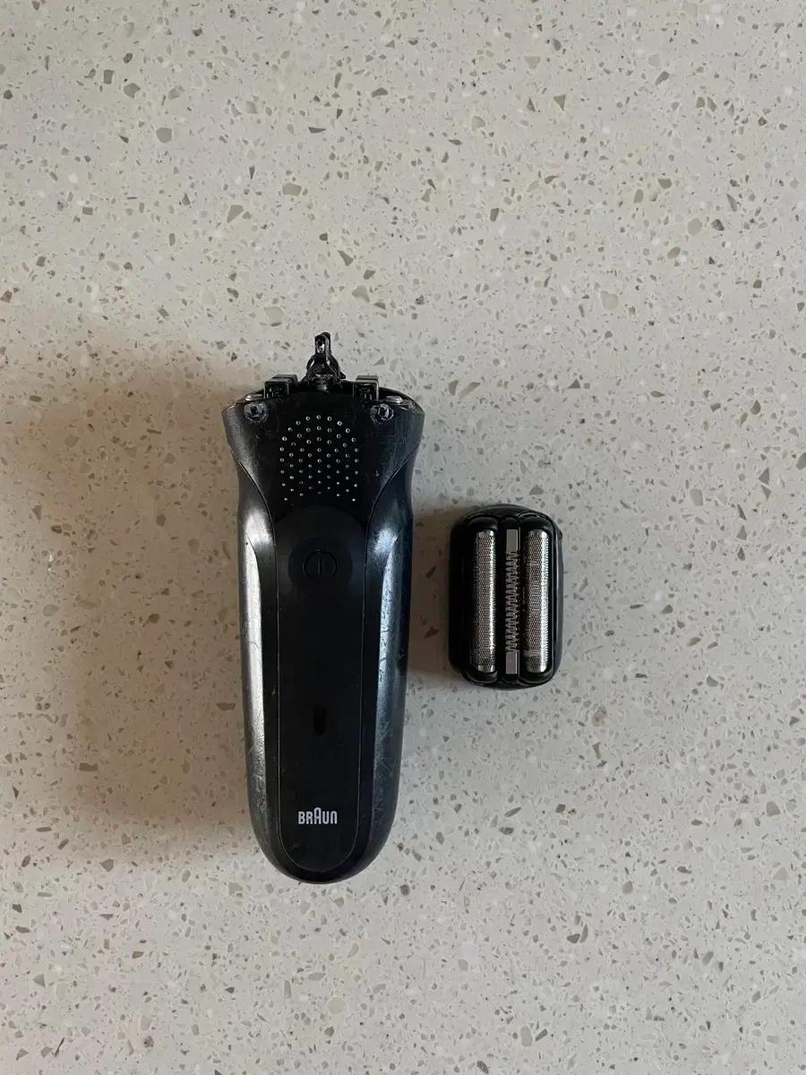 브라운 BRAUN 시리즈3 면도기 전기면도기 전동면도기