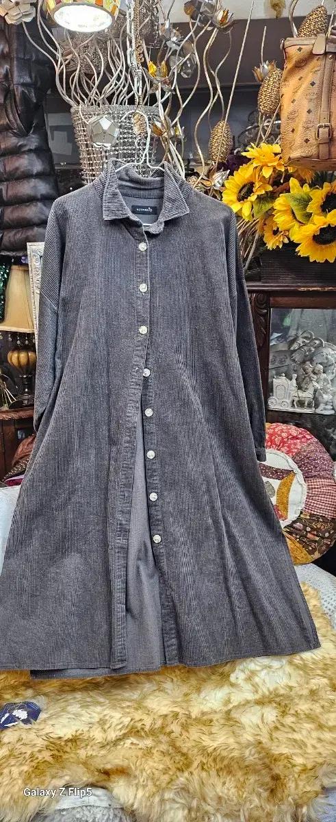 NOTHING IS 코듀로이 롱 셔츠 원피스