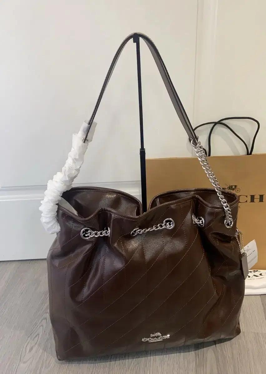 코치 Coach 11월신상 CCZ81  EVELYN 브라운