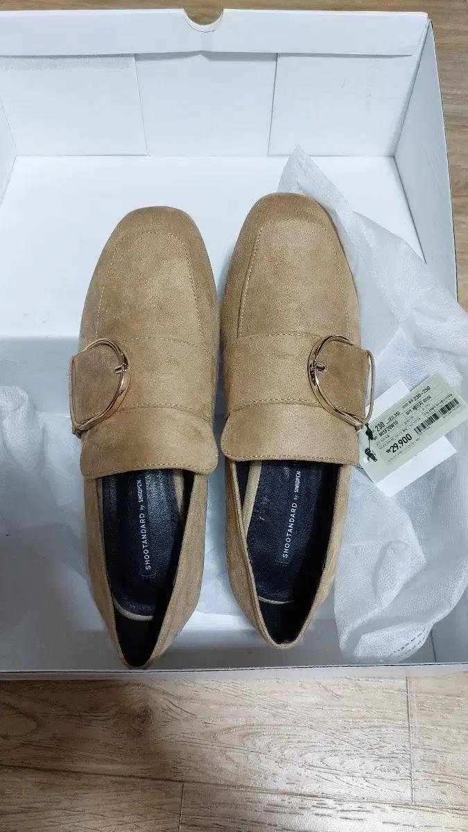 (새상품) 슈펜 로퍼 230사이즈