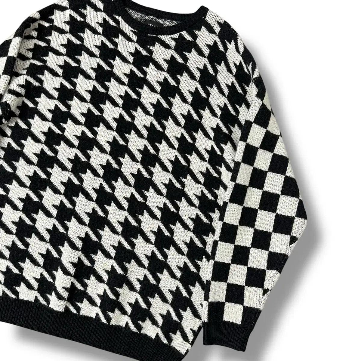 BEAMS 빔즈 체커보드 패턴 니트 스웨터