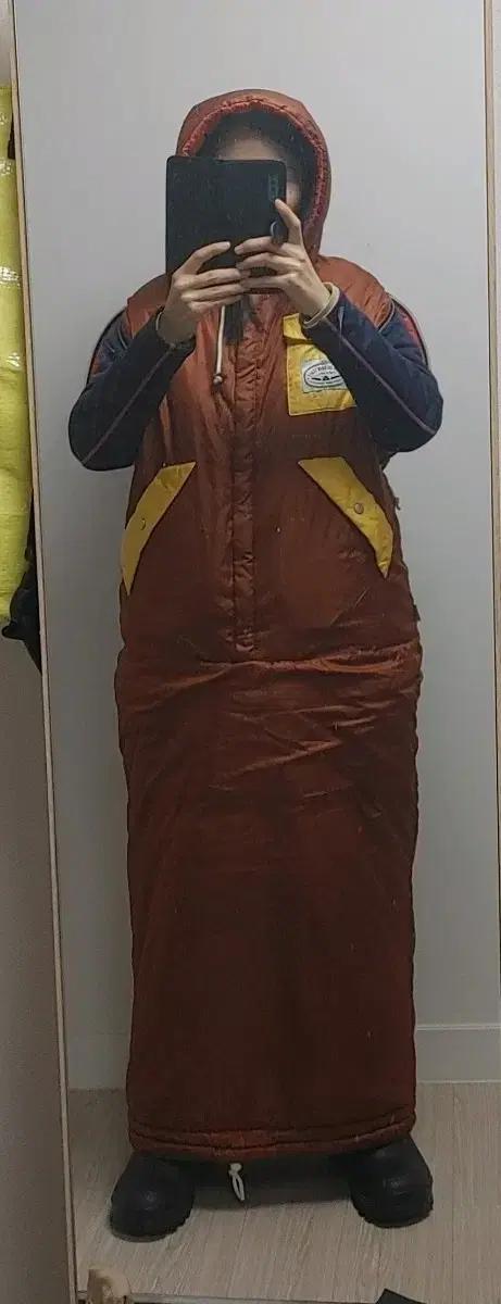 침낭 패딩 웨어러블 패딩 캠핑 텐트 차박