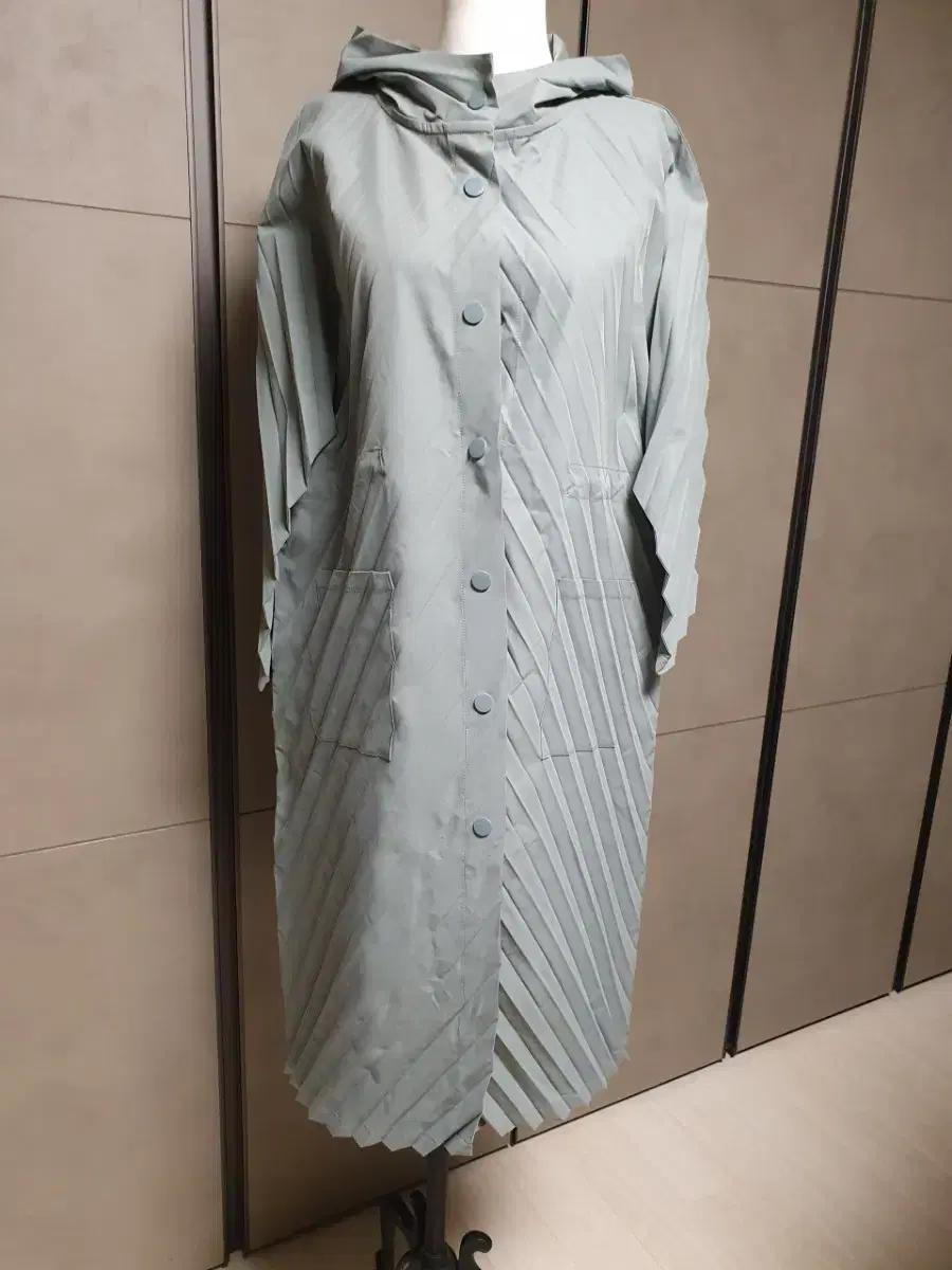 후드 플리츠 롱 코트 민트색