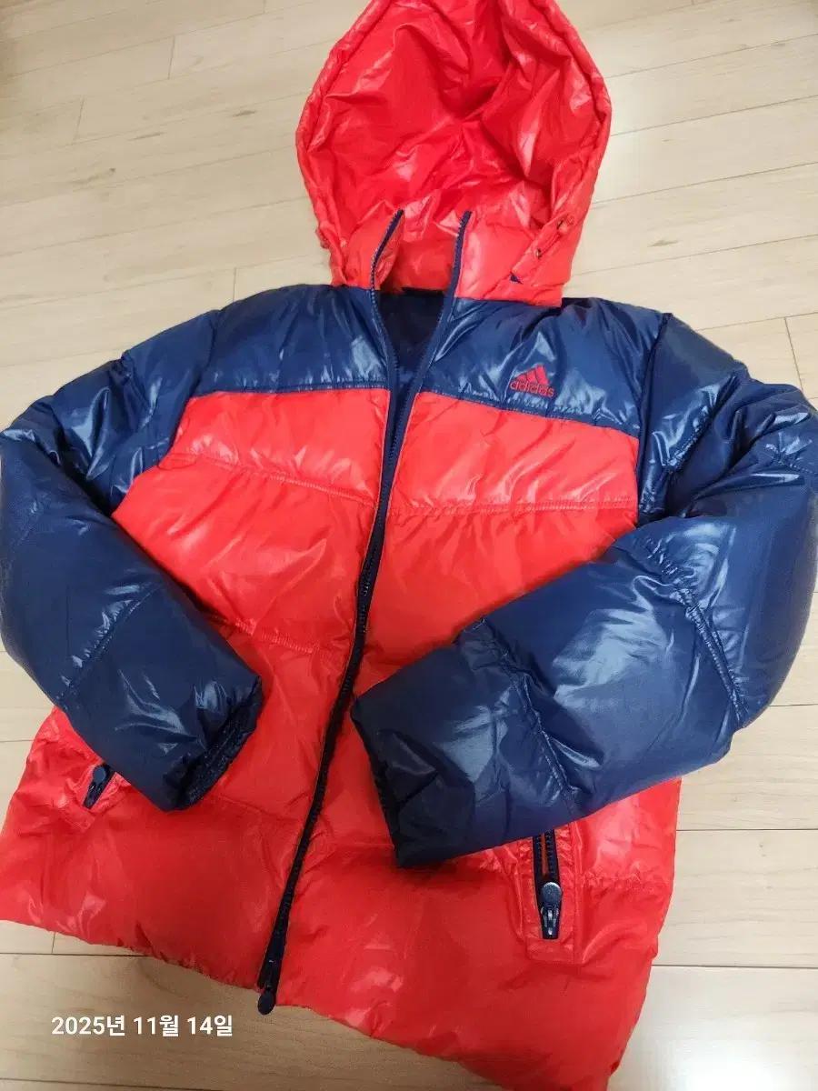 아디다스 오리털패딩 판매해요