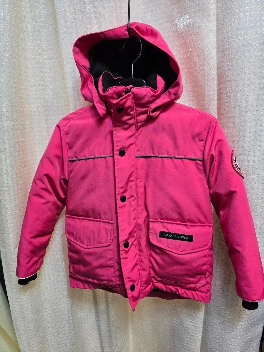캐나다구스 키즈 핑크 패딩 점퍼