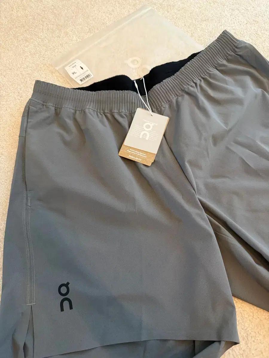 [XL] 온러닝 포커스 숏츠 Rock컬러