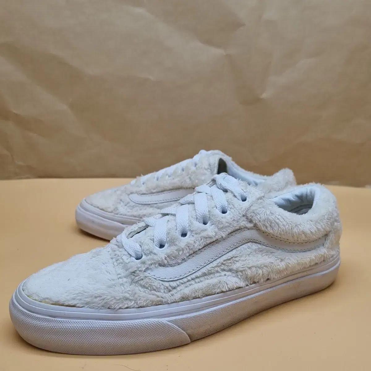 반스 올드스쿨 쉐르파 터틀 도브 235.