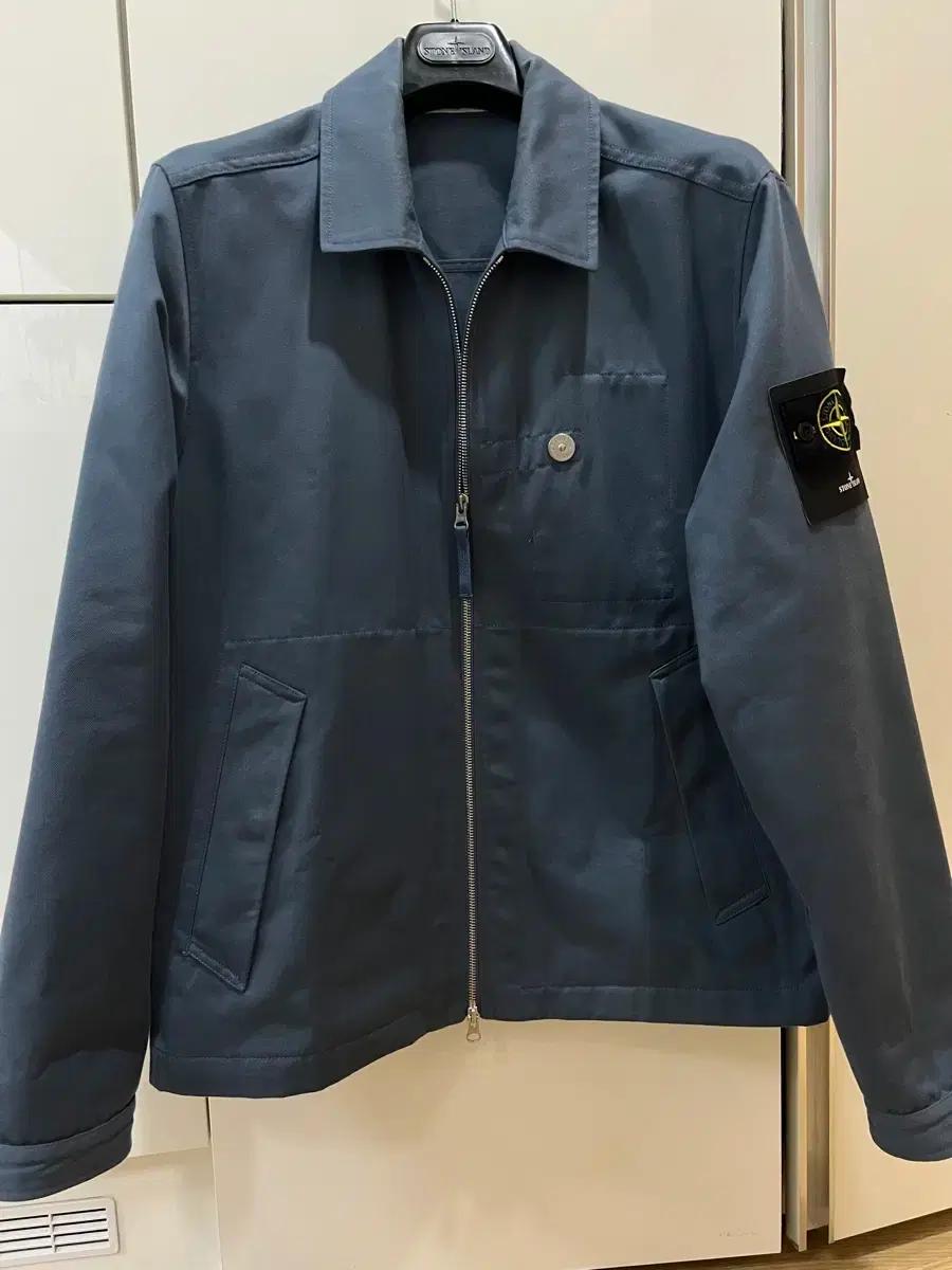스톤아일랜드 L 24fw 개버딘블루재킷 새상품급
