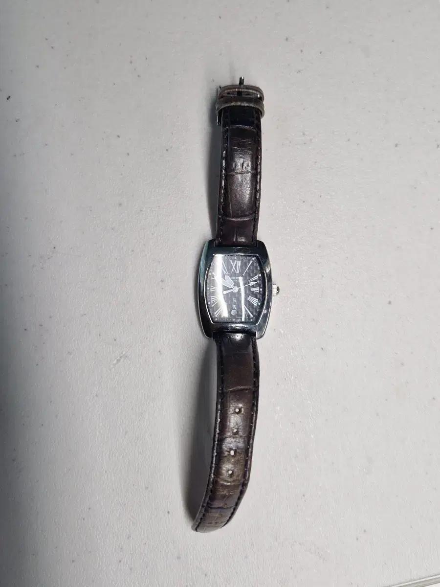 FOCE 여성 가죽 시계 F222LS