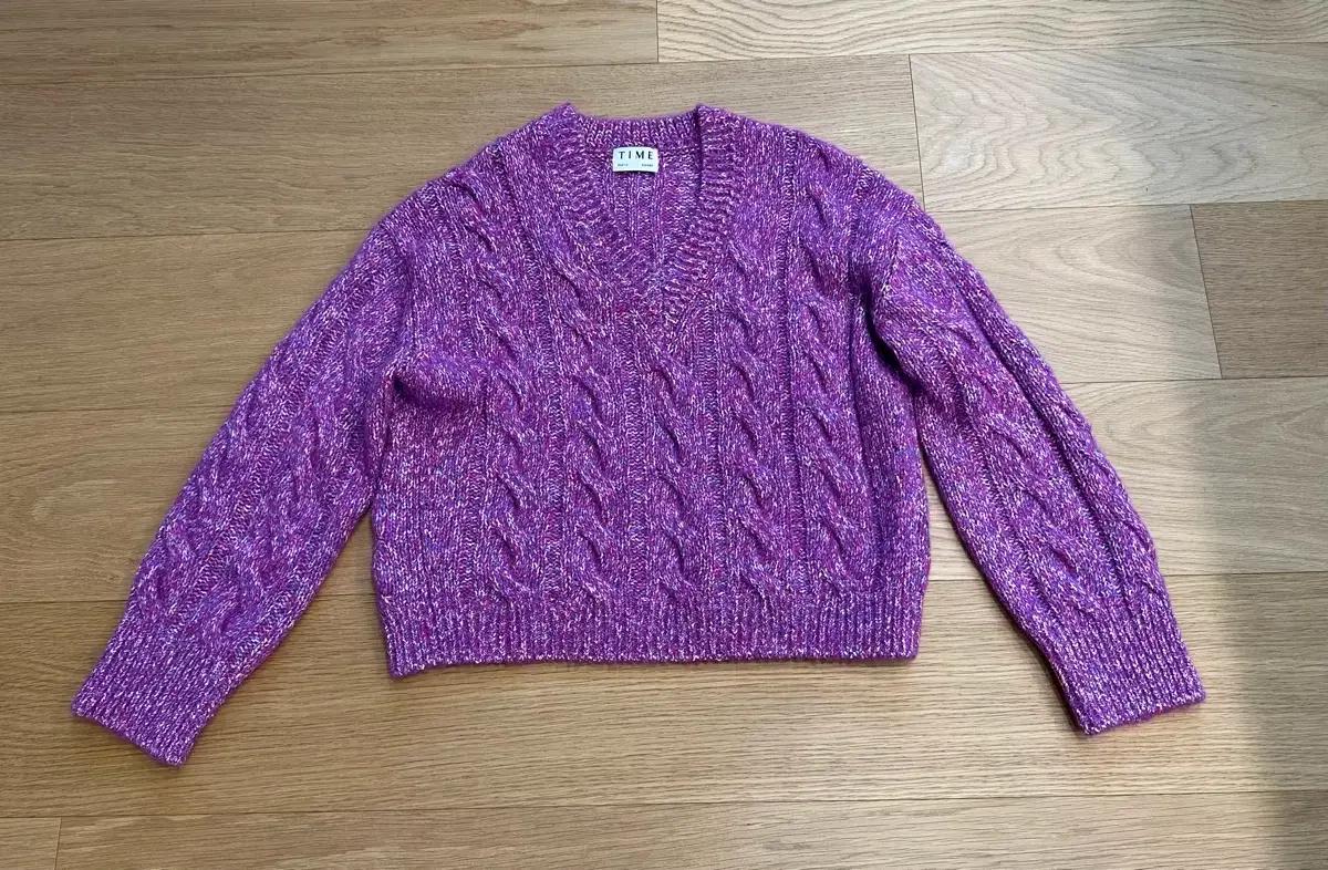 타임 케이블 니트 스웨터