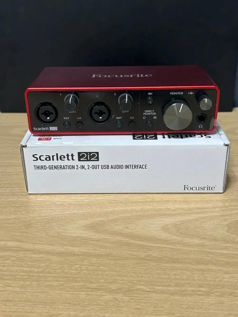 Focusrite 스칼렛 2i2 오디오 인터페이스 3세대