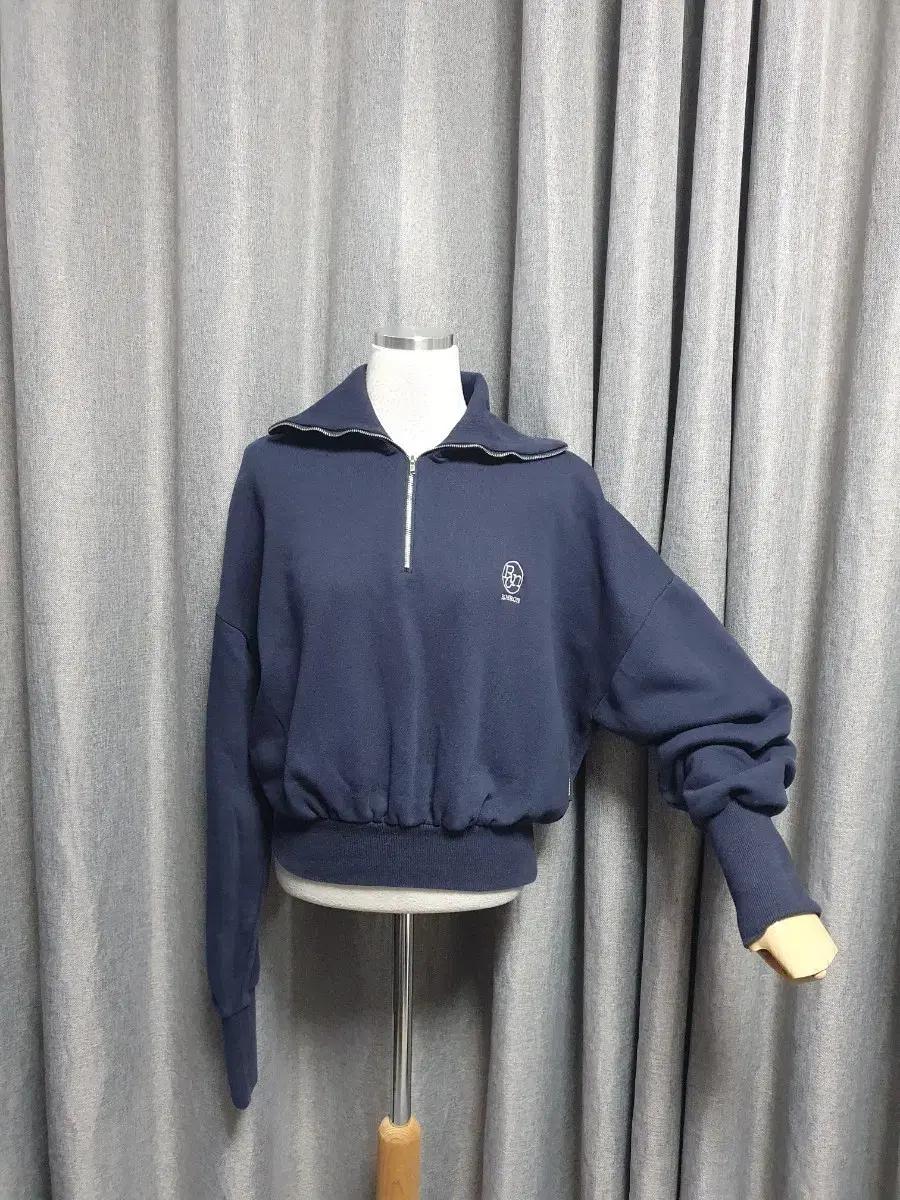 론론 하프집업 맨투맨