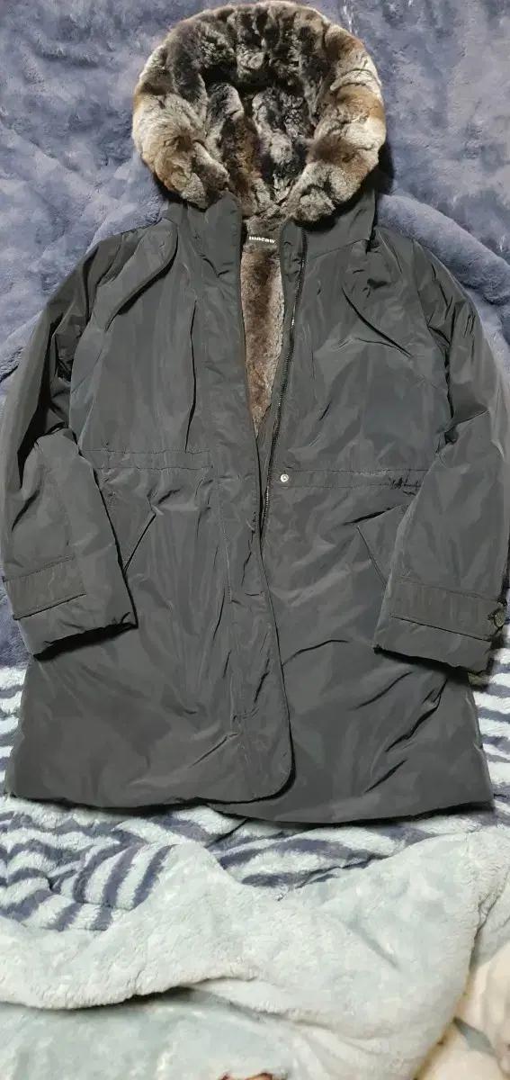 macaw 후드코트팝니다/안감토끼털(자세한치수는 설명란에..)