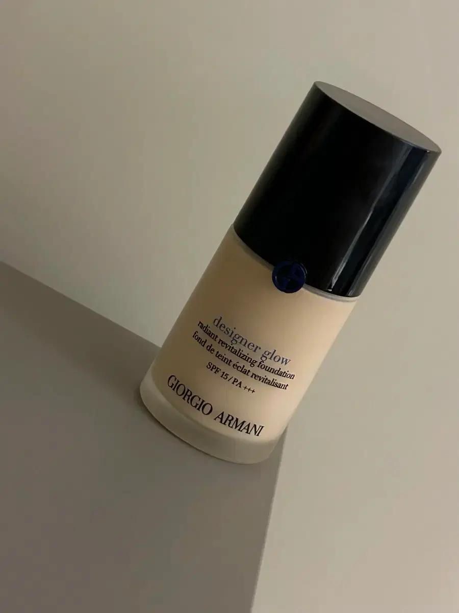 조르지오 아르마니 디자이너 글로우 파운데이션
