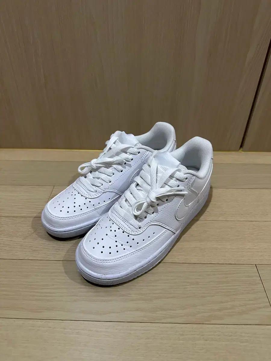 나이키 코트비전 로우 250